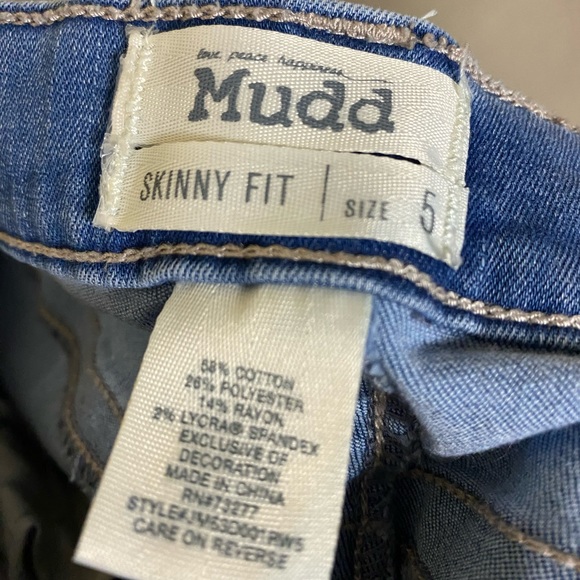 2/$20❤️- JEANS | Women’s Mudd jeans size 5 - Picture 3 of 3